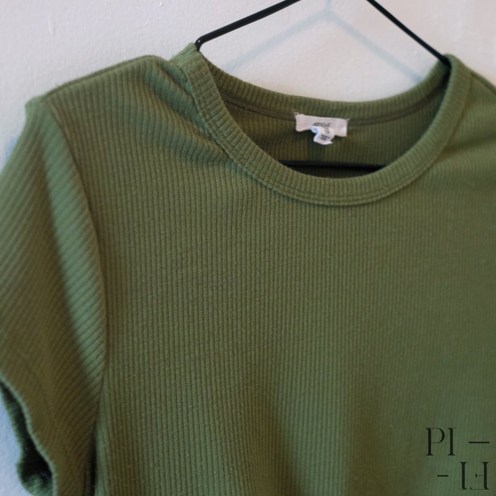 Green T-shirt with Size Xsmall from Ardene - Picture 2 of 4
